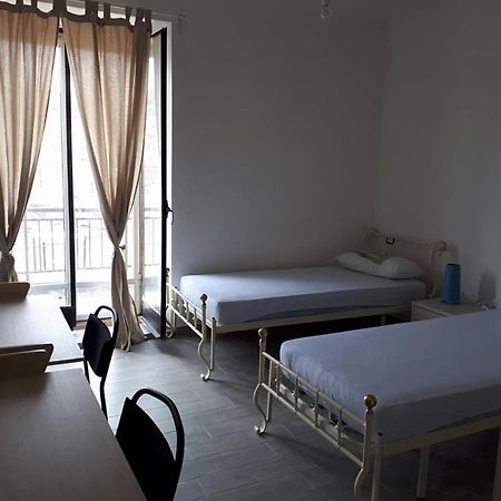 Porta Maia Hotel Урбино Екстериор снимка